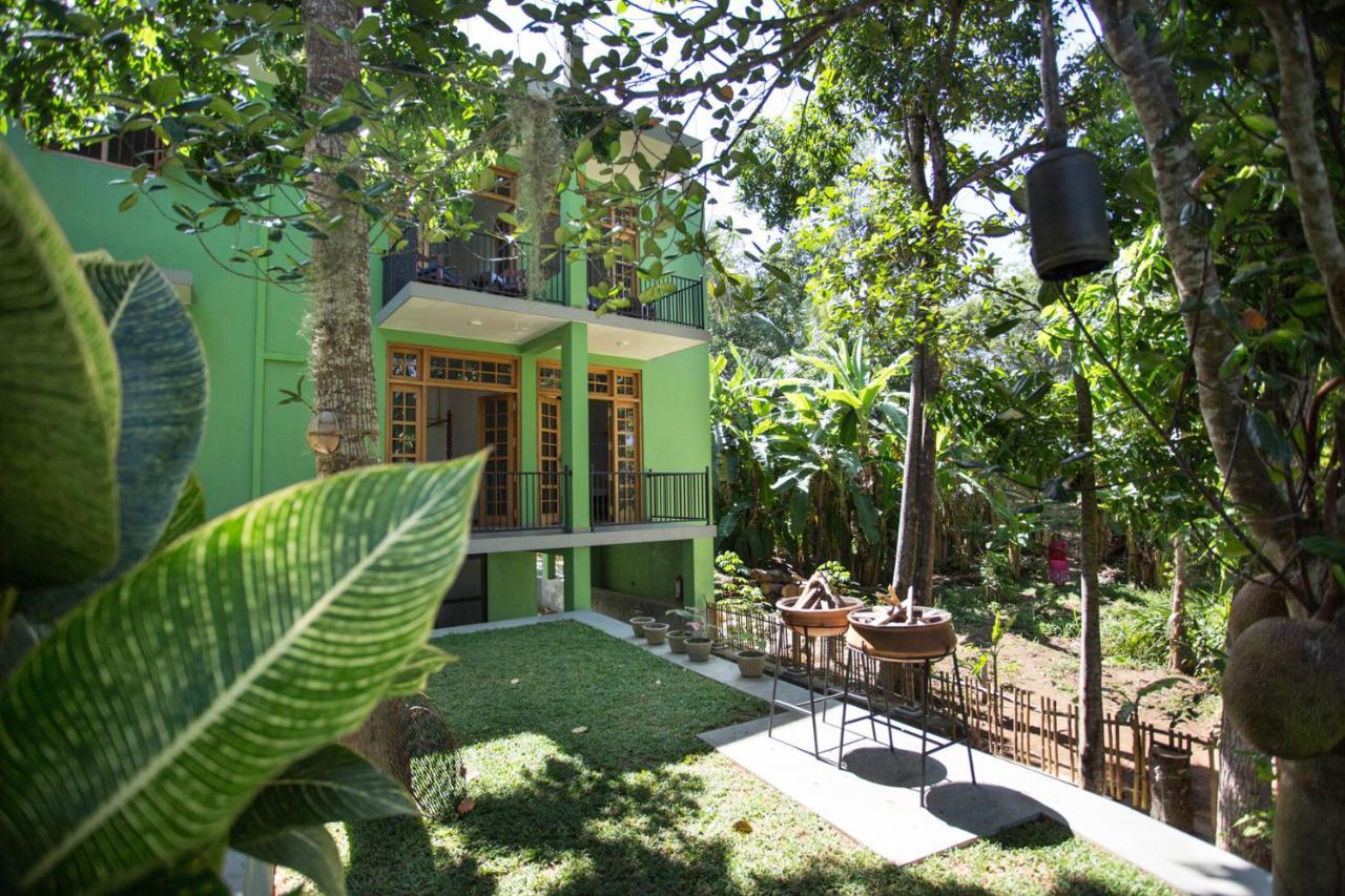Barefoot Bungalow Hikka Hikkaduwa Εξωτερικό φωτογραφία