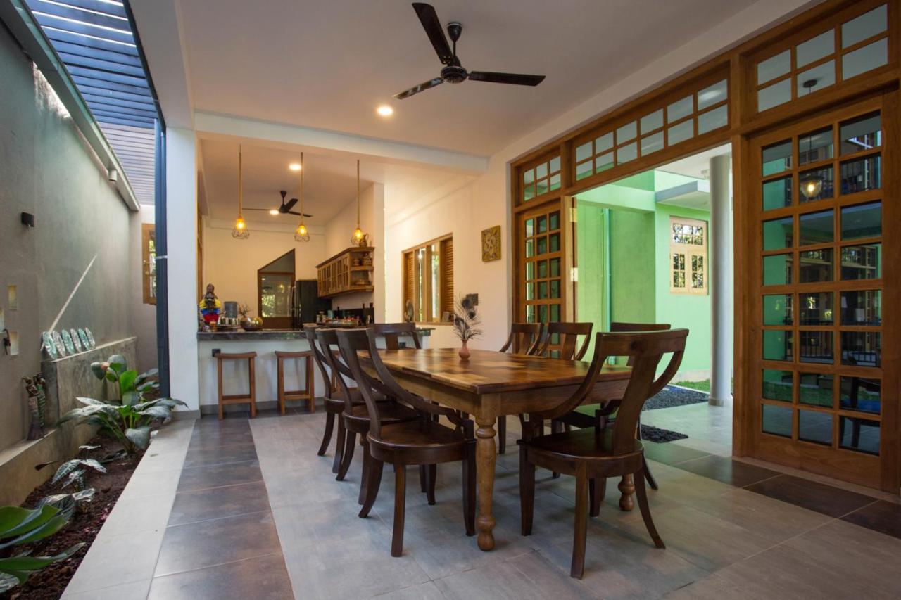 Barefoot Bungalow Hikka Hikkaduwa Εξωτερικό φωτογραφία