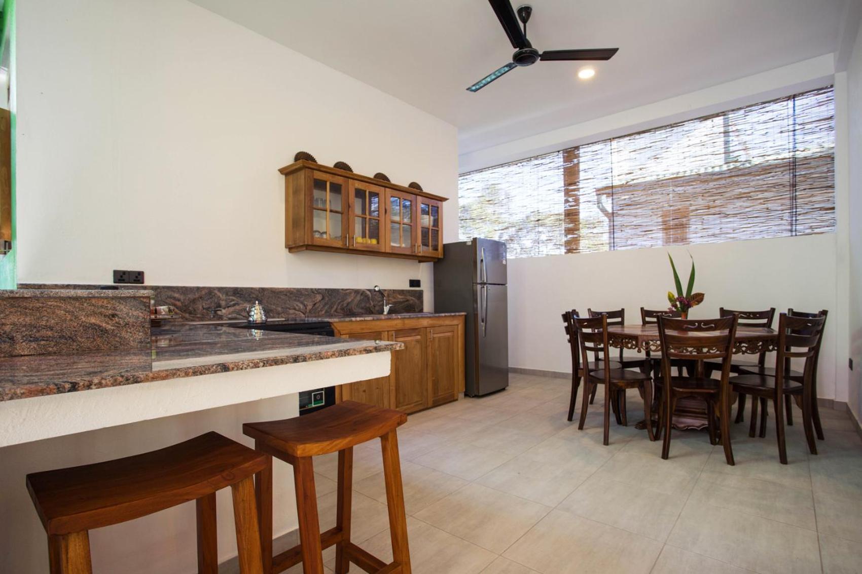 Barefoot Bungalow Hikka Hikkaduwa Εξωτερικό φωτογραφία