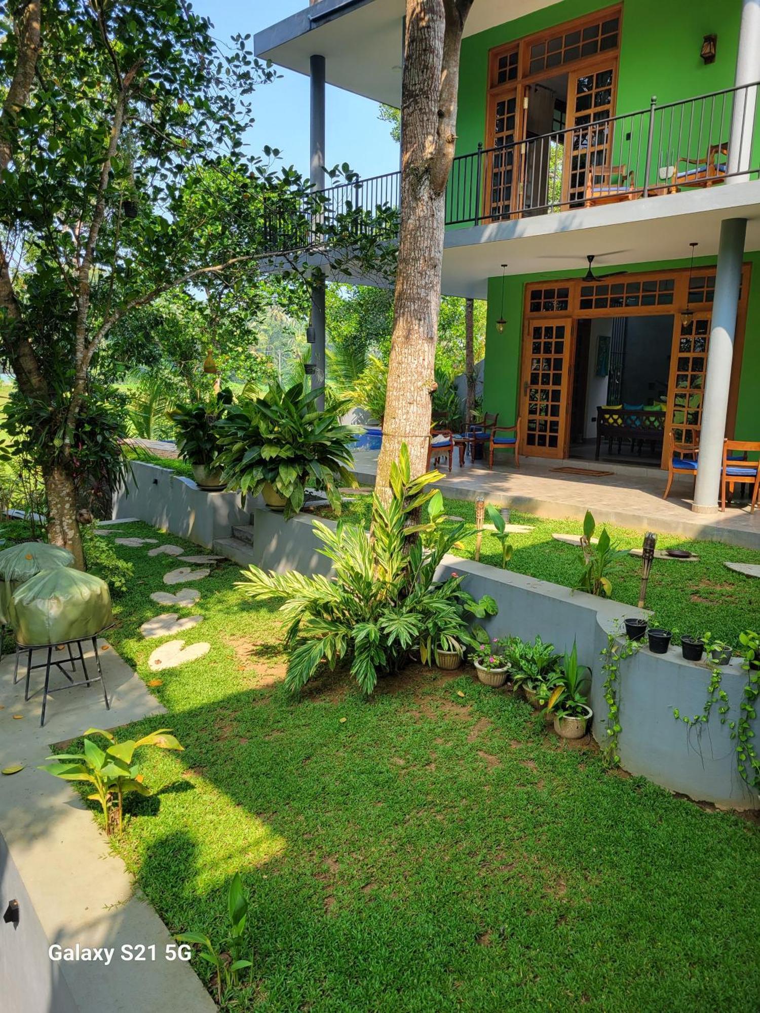 Barefoot Bungalow Hikka Hikkaduwa Εξωτερικό φωτογραφία