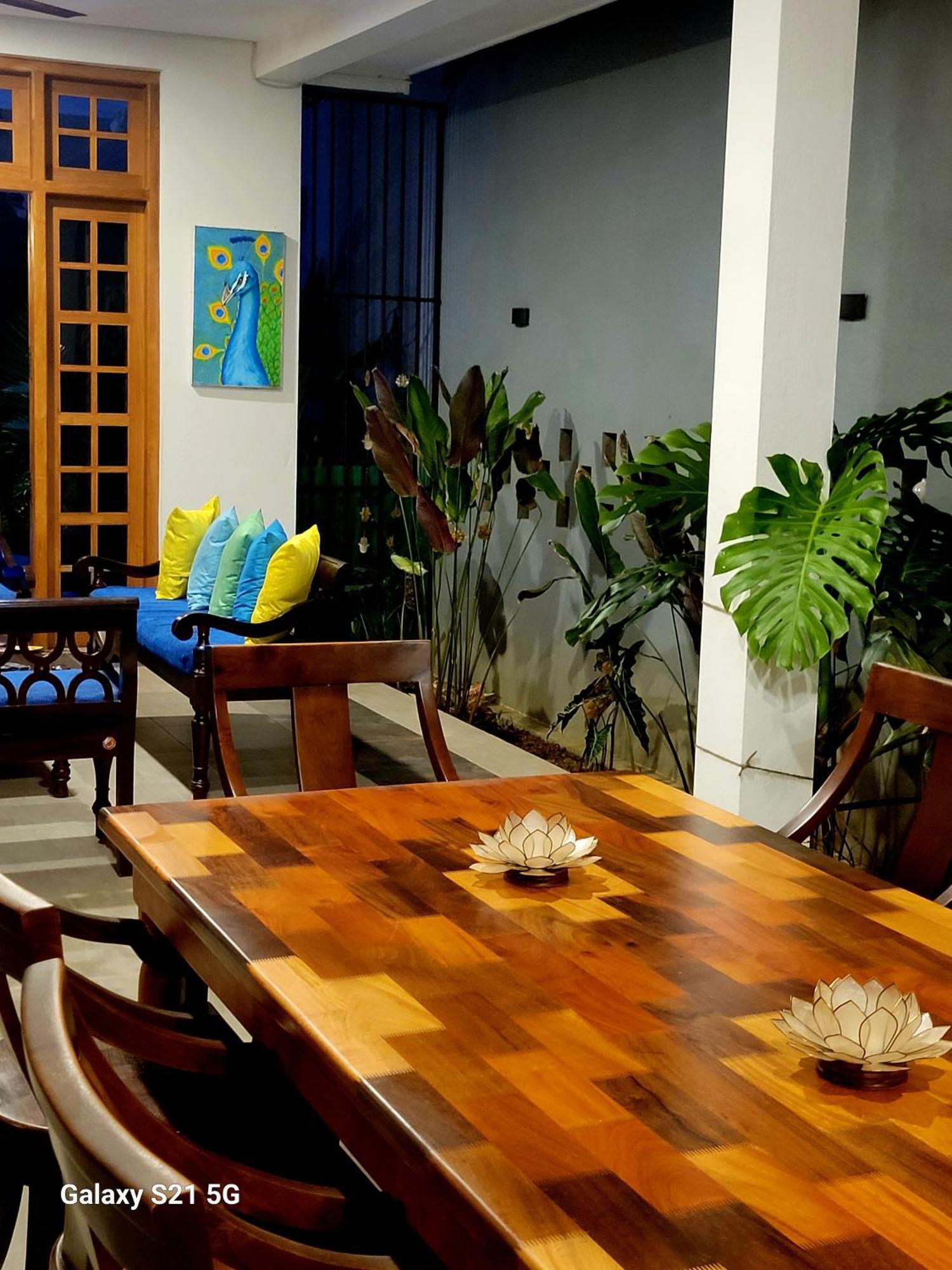 Barefoot Bungalow Hikka Hikkaduwa Εξωτερικό φωτογραφία